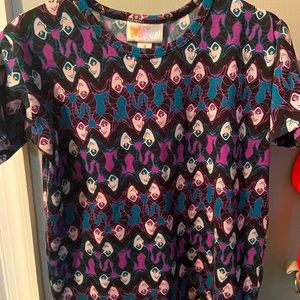 Size 4 lularoe kids Disney Malificent shirt